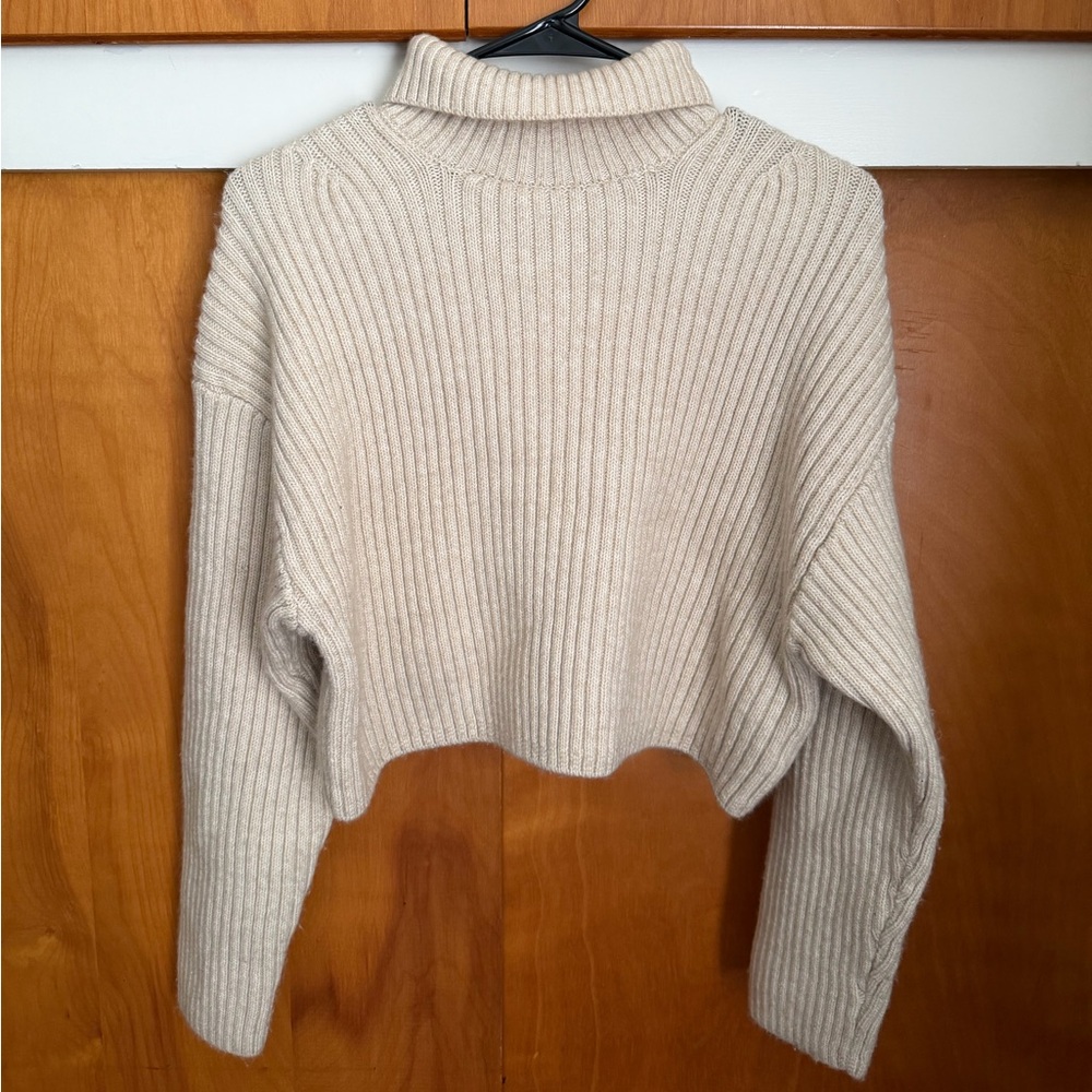 H&M Beige Ribbed Turtleneck Sweater